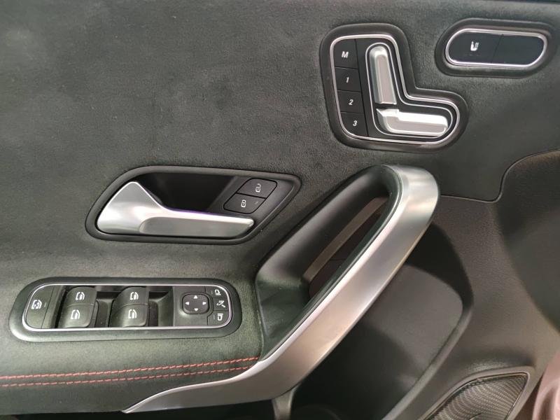 mercedes - Visuel 15